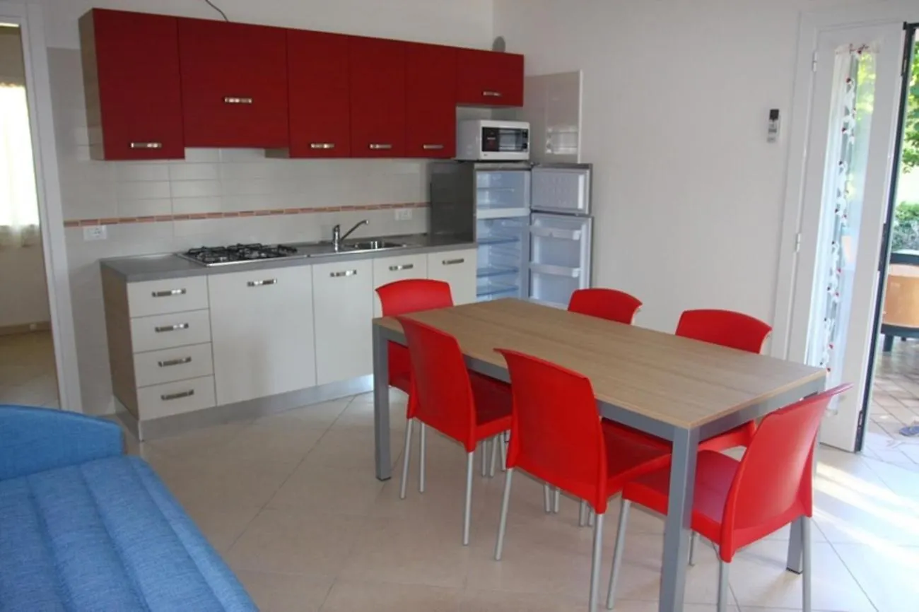 Charmimg Villa 500M From The Beach - Beahost Bibione 0*,  Italy